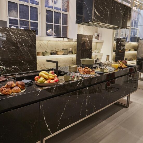 import blog slider marazzi ridisegna lo spazio londinese st john street nel cuore del design district 11