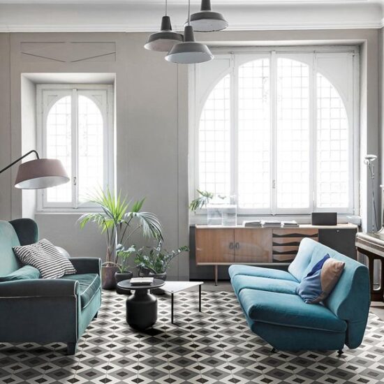 Il fascino contemporaneo delle cementine nella nuova collezione D_Segni