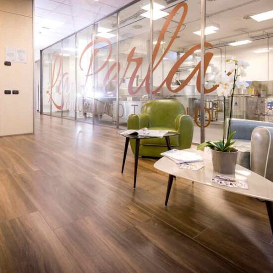 Il calore accogliente di Treverkchic per una cioccolateria a Torino