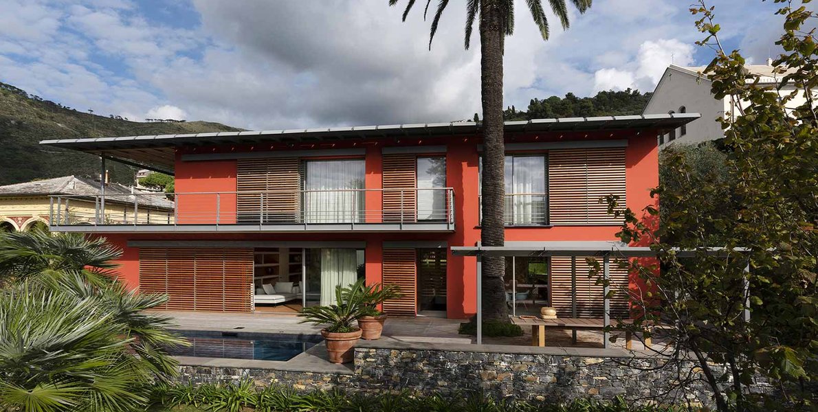 Una villa ecosostenibile nella Riviera Ligure