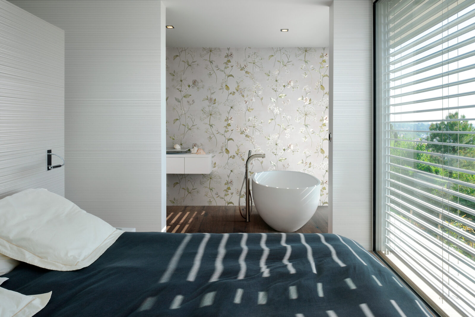 marazzi white deco 012.jpg