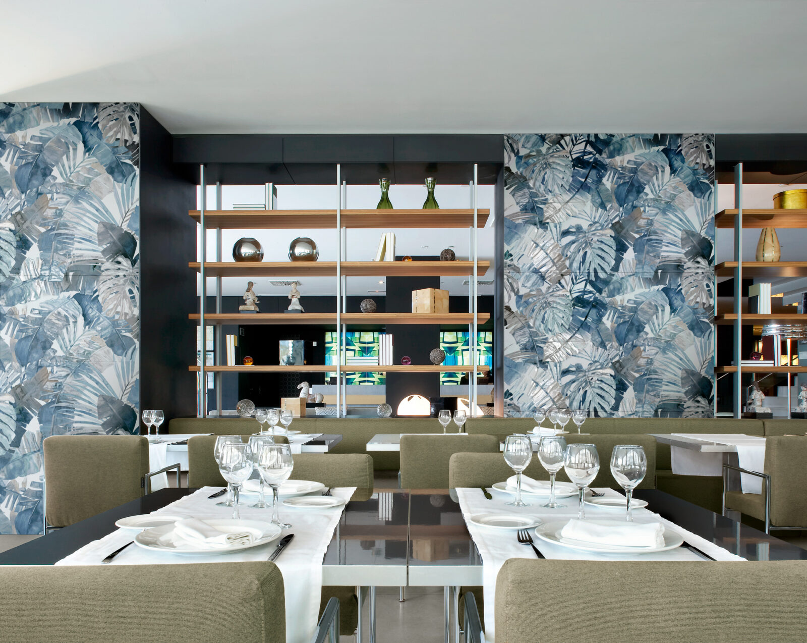 marazzi white deco 013.jpg