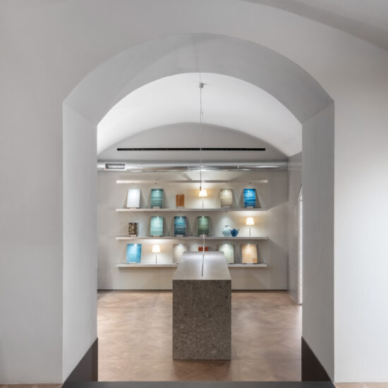 showroom roma 09.jpg